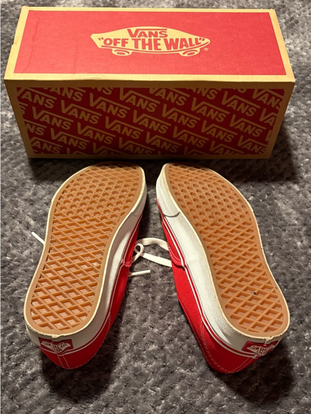 Red Vans Authentic - Picture 3 of 7